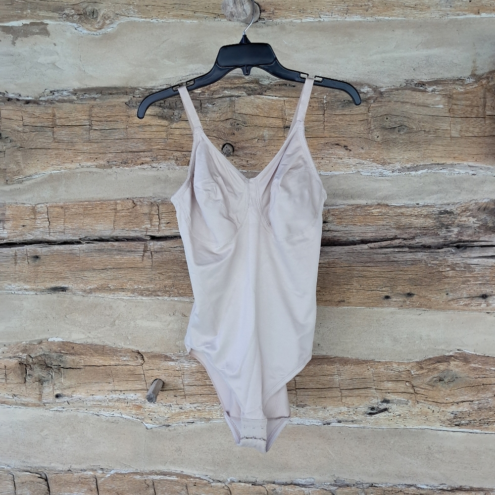 3/$15 Cupid Nude Shapewear Bodysuit Size 40D